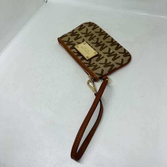 MICHAEL KORS Jet Set Signature Zip Wristlet Khaki Fabric Brown Leather Trim - Picture 3 of 7
